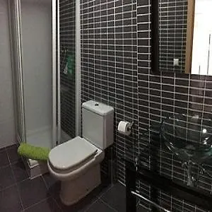 Bonito Con Terraza Y Piscina *