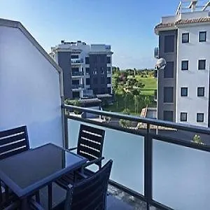 Bonito Con Terraza Y Piscina Apartment *